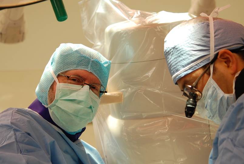 Dr. McLain performs minimally invasive lumbar fusion